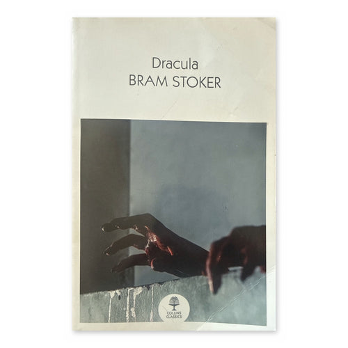 Dracula by Bram Stoker, Collins Classics paperback, front cover